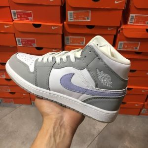 jordan 1 mid طرح 1